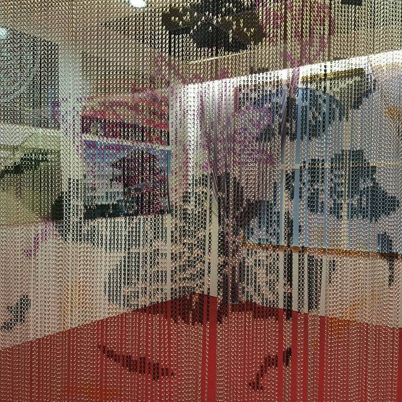 金屬裝飾網(wǎng)與電焊網(wǎng) 功能、應(yīng)用與區(qū)別